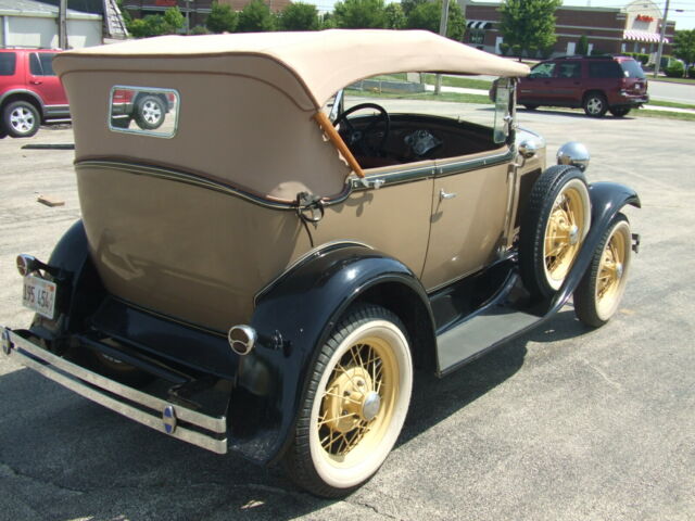 1931 Ford Model A 2 door Deluxe Phaeton - photo 3