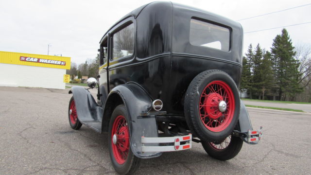 1931 Ford Model A Sedan Tudor - photo 5