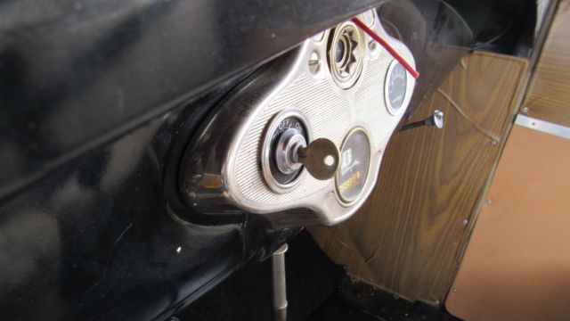 1931 Ford Model A Sedan Tudor - photo 9