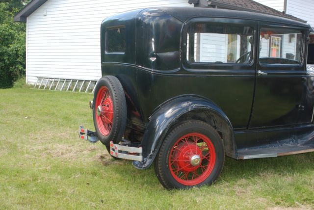 1931 Ford Model A Sedan Tudor - photo 5