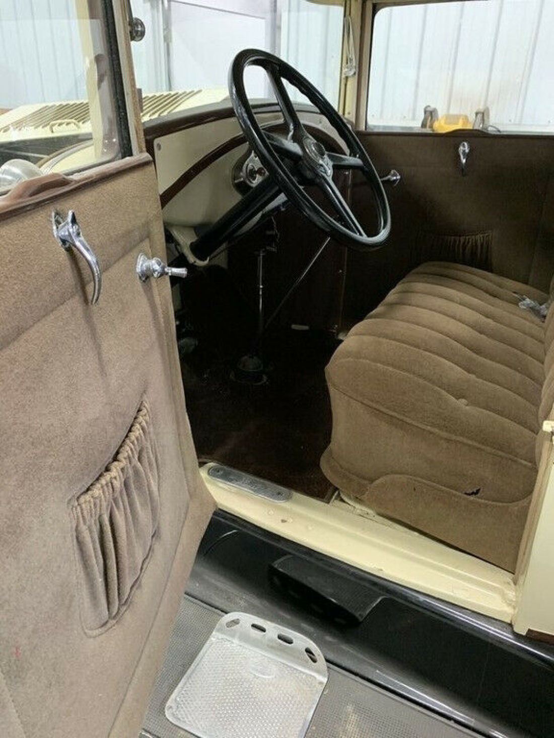 1931 Ford Model A - photo 5