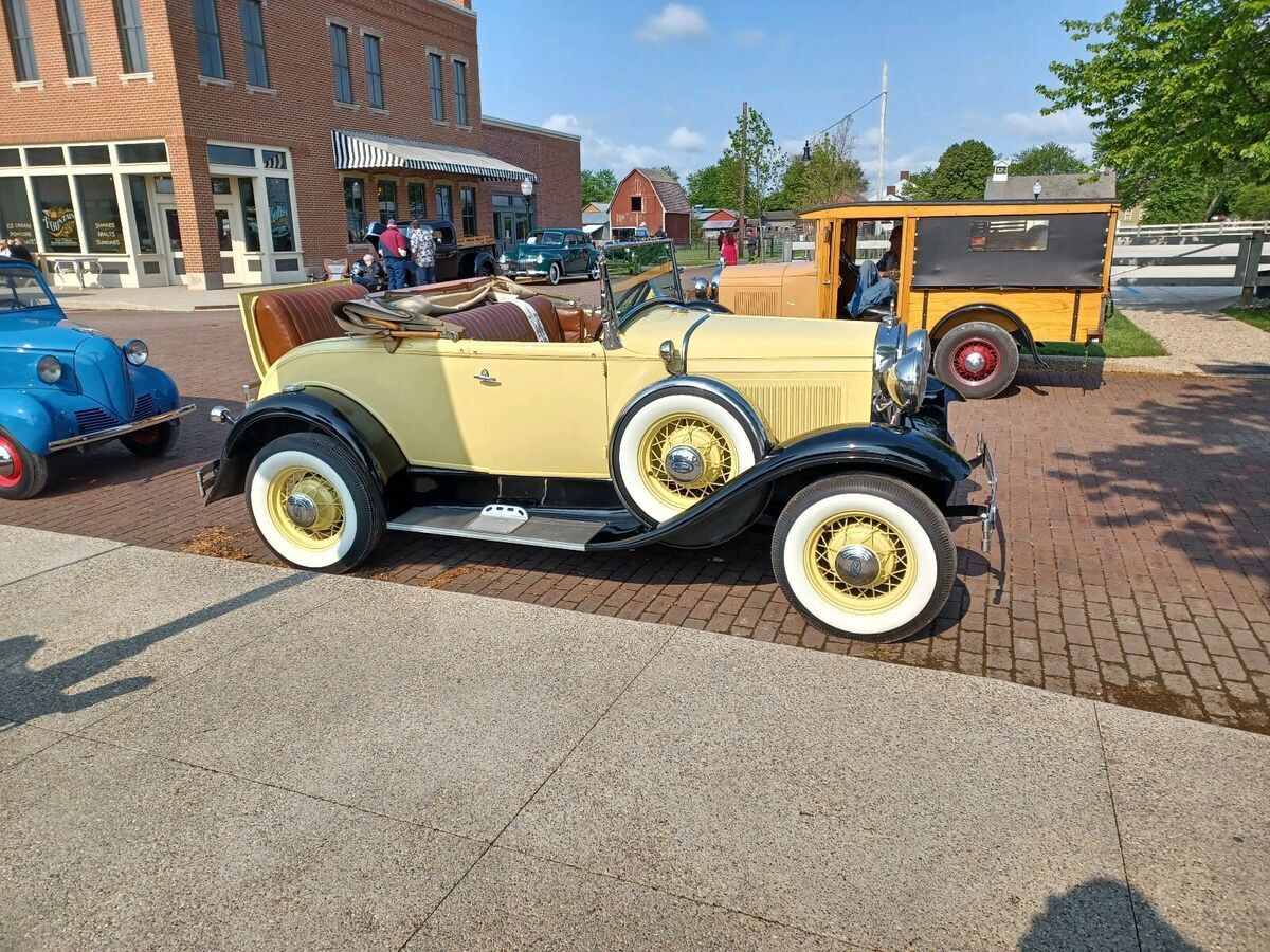 1931 Ford Model A Convertible Yellow RWD Manual deluxe 1931 Ford Model A deluxe