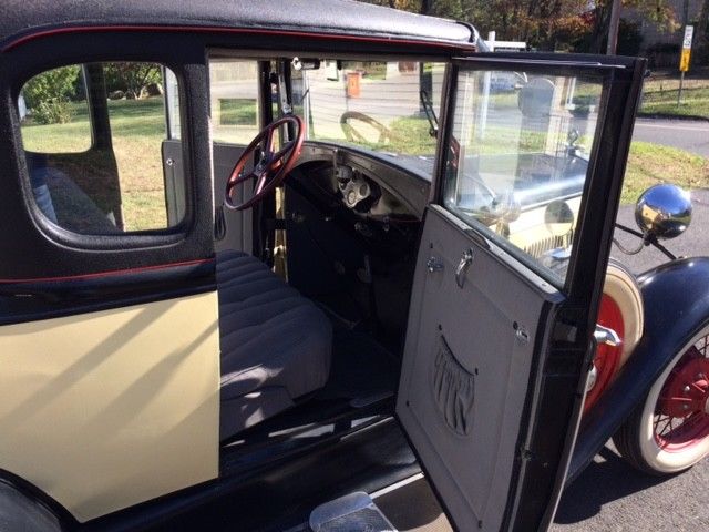 1931 Ford Model A Coupe - photo 3