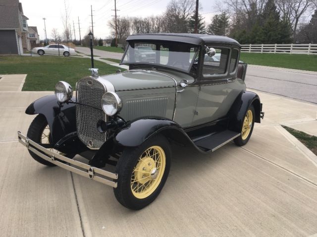 1931 Ford Model A Coupe - photo 4