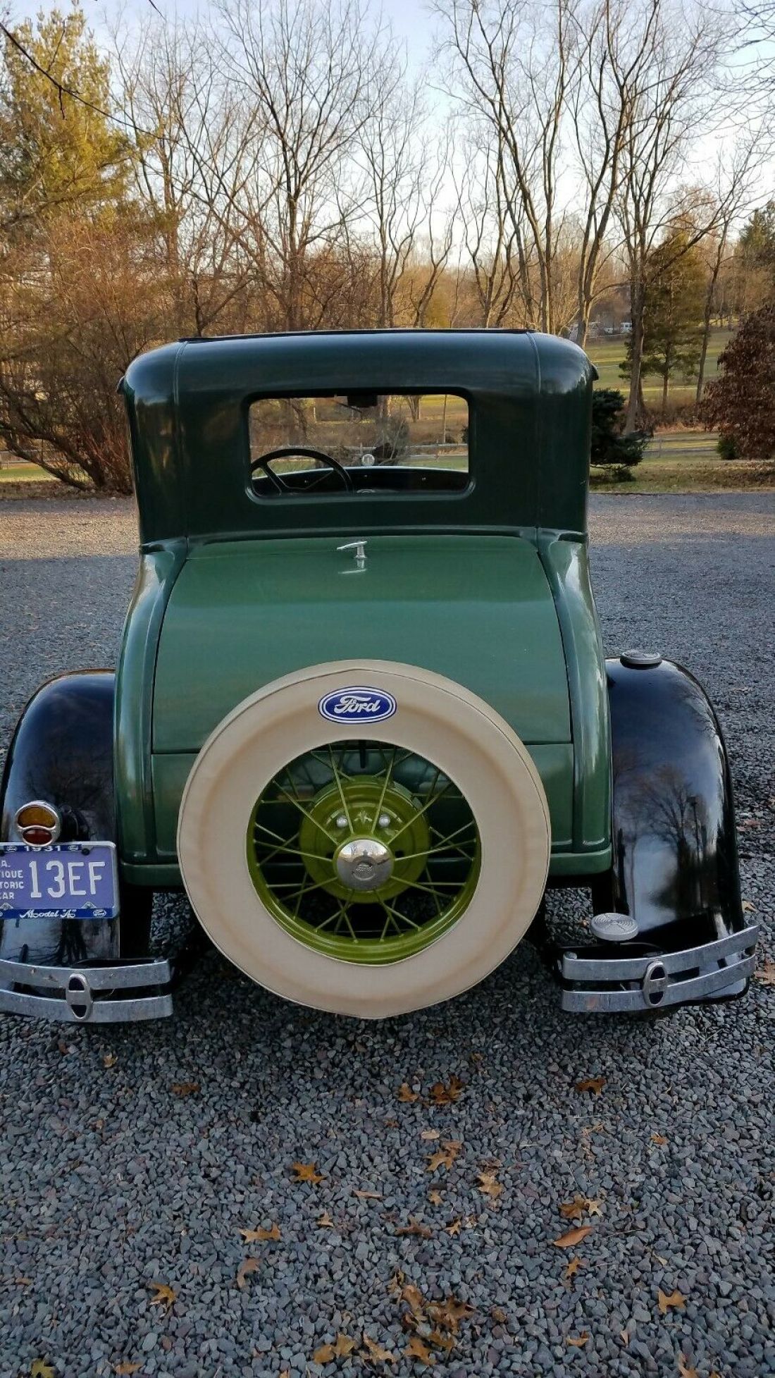 1931 Ford Model A 2 tone green, black fenders & top - photo 3