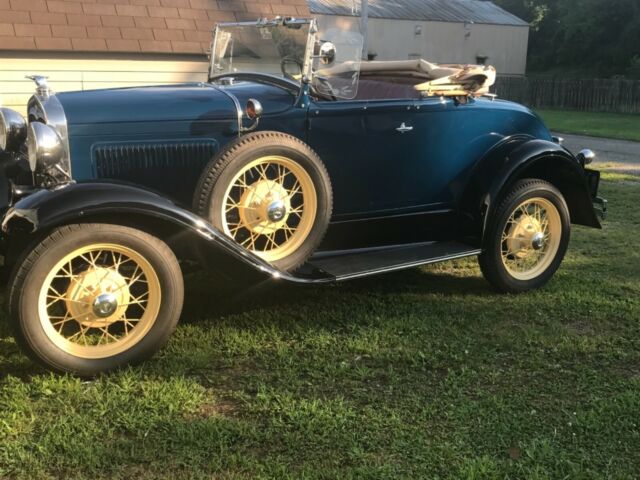 1931 Ford Model A Deluxe Roadster - photo 2