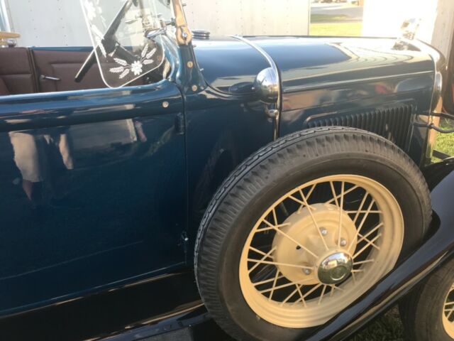 1931 Ford Model A Deluxe Roadster - photo 5