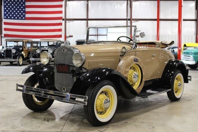 1931 Ford Model A Deluxe Roadster - photo 2