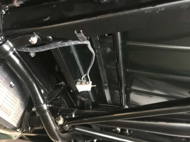 1931 Ford Model A Deluxe - photo 11