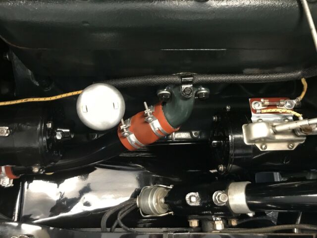 1931 Ford Model A Deluxe - photo 8