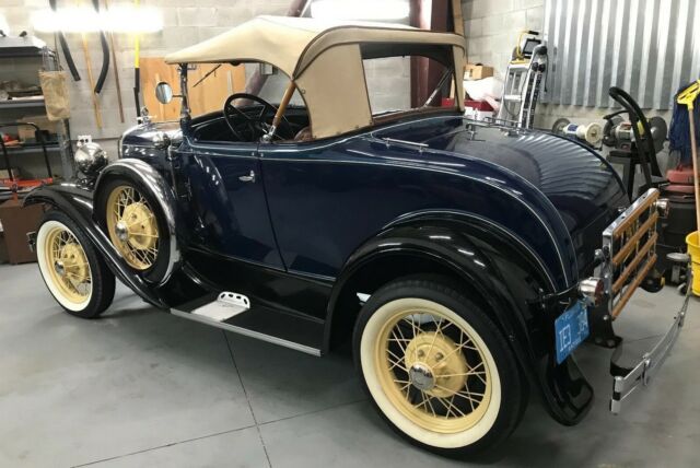 1931 Ford Model A Deluxe Roadster - photo 3