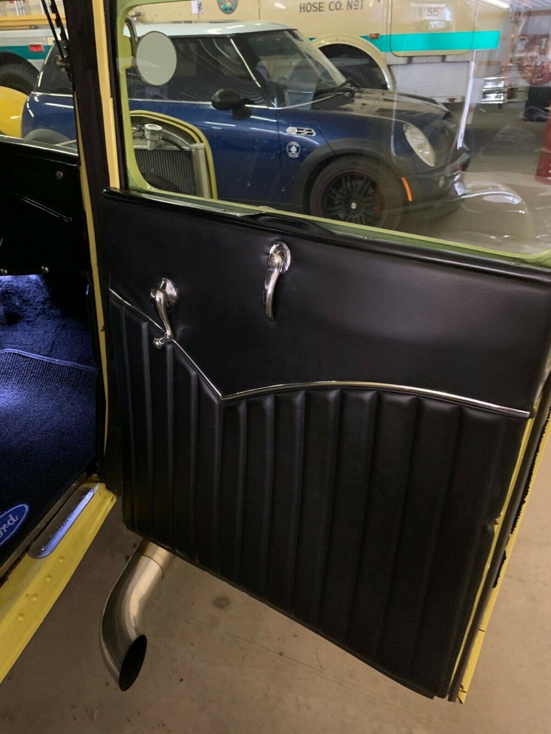 1931 Ford Model A coupe - photo 10