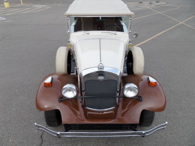1931 Ford Model A CONVERTIBLE - photo 3