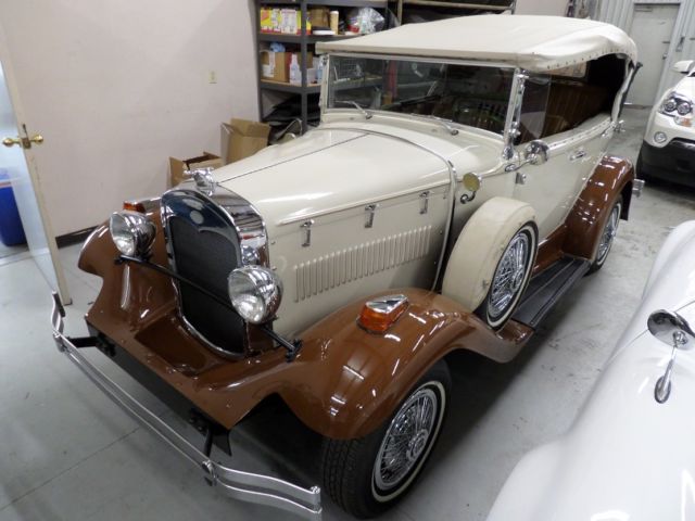 1931 Ford Model A CONVERTIBLE - photo 4