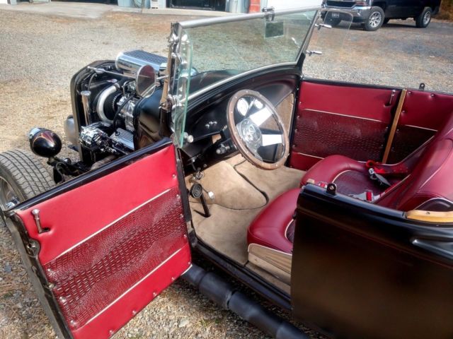1931 Ford Model A Roadster - photo 13