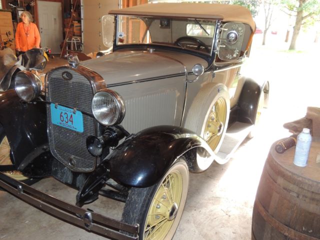 1931 Ford Model A Roadster Deluxe - photo 4