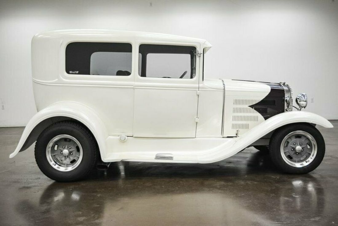 1931 Ford Model A SEDAN - photo 8