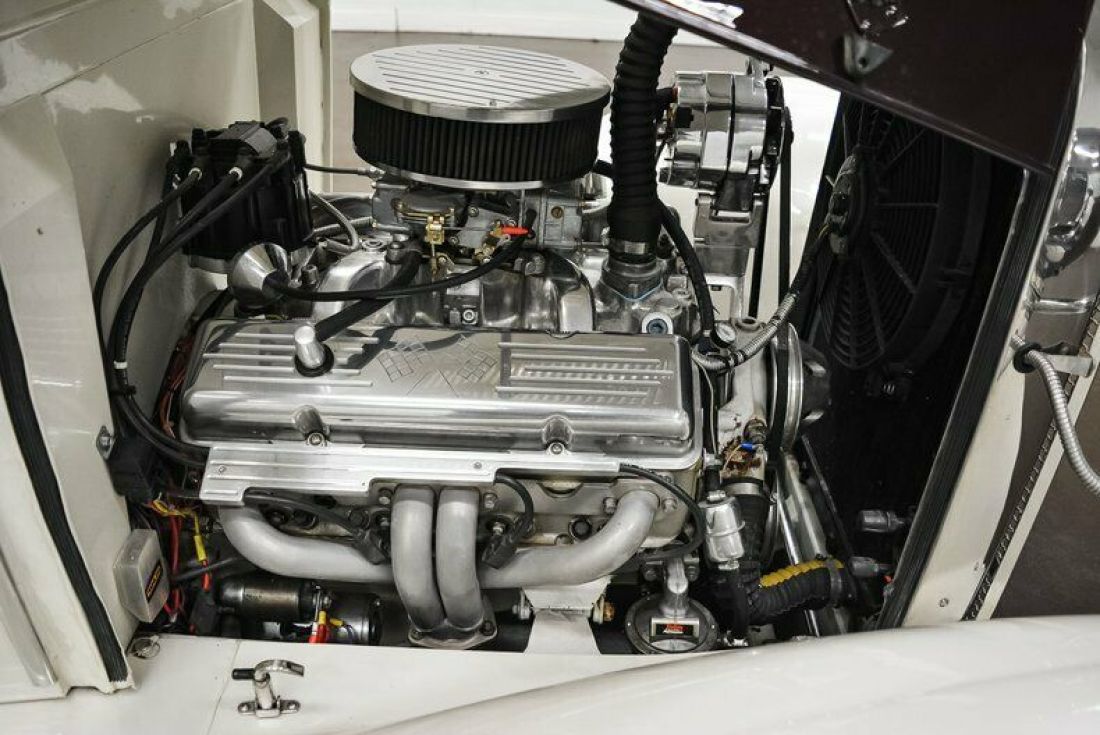 1931 Ford Model A SEDAN - photo 9