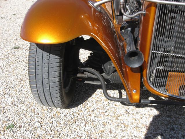 1931 Ford Model A 2-door sedan - photo 10
