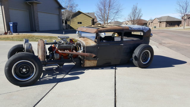 1931 Ford Model A Tudor - photo 3