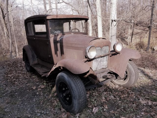 1931 Ford Model A Tudor Sedan - photo 2