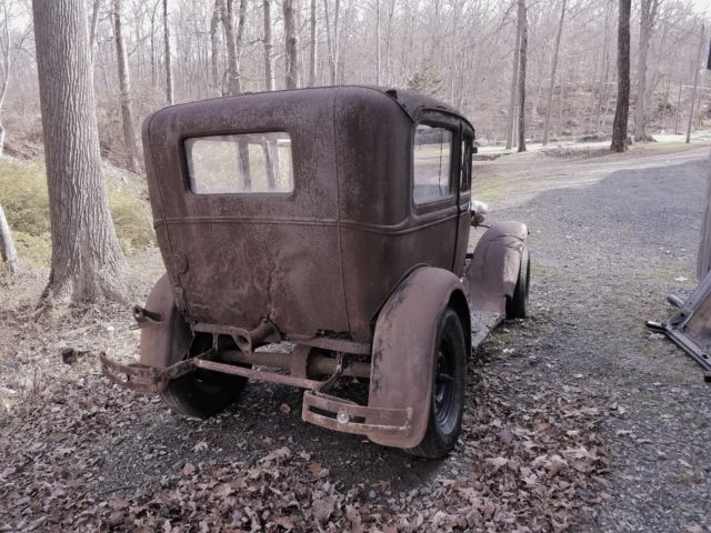 1931 Ford Model A Tudor Sedan - photo 3