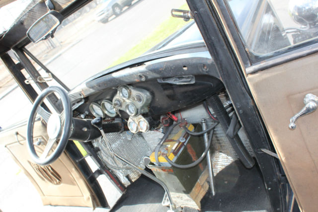 1931 Ford Model A Sedan - photo 10