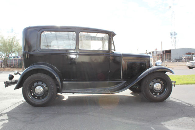 1931 Ford Model A Sedan - photo 4