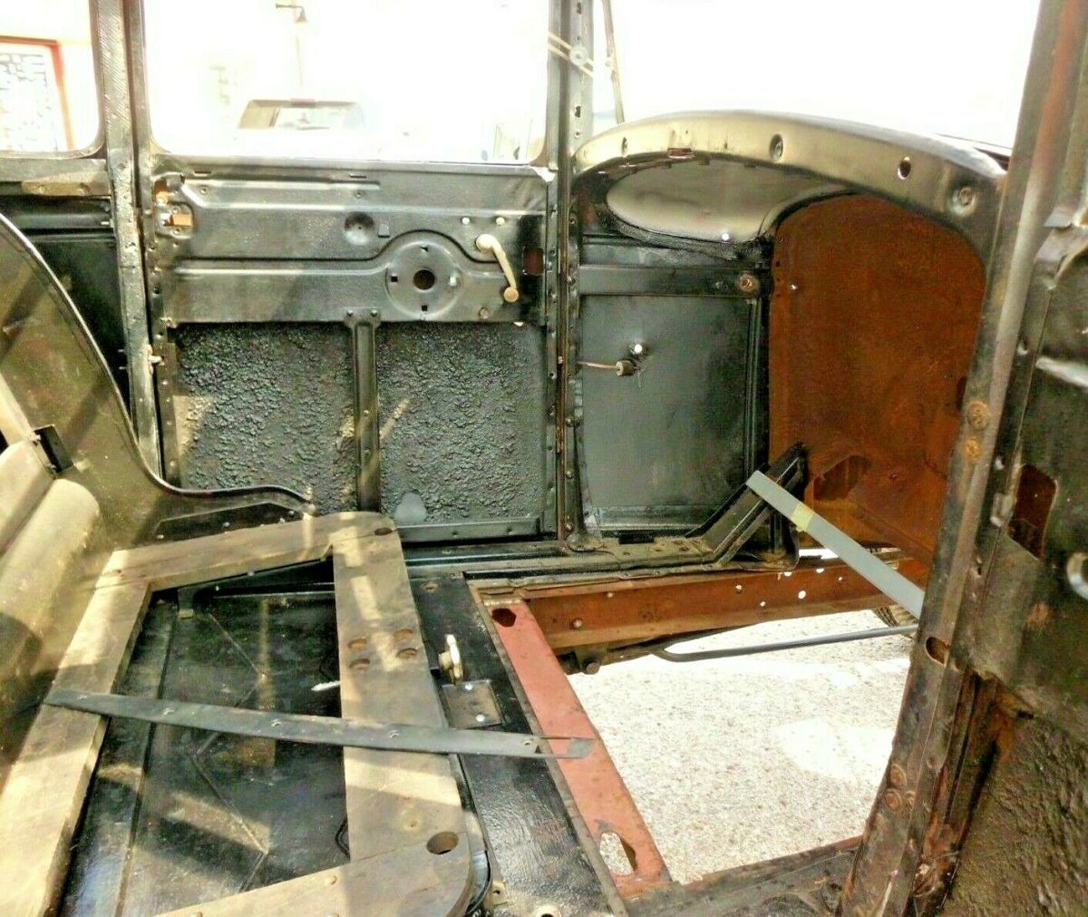 1931 Ford Model A - photo 7