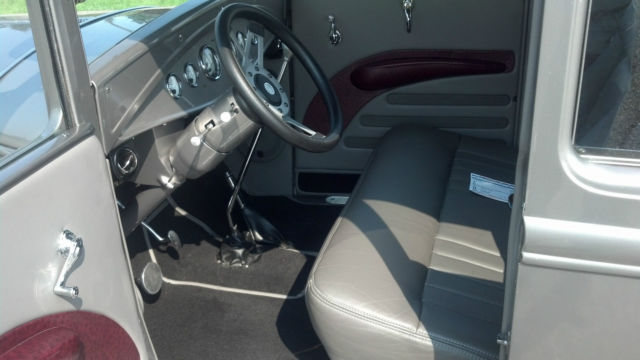 1931 Ford Model A Tudor - photo 3