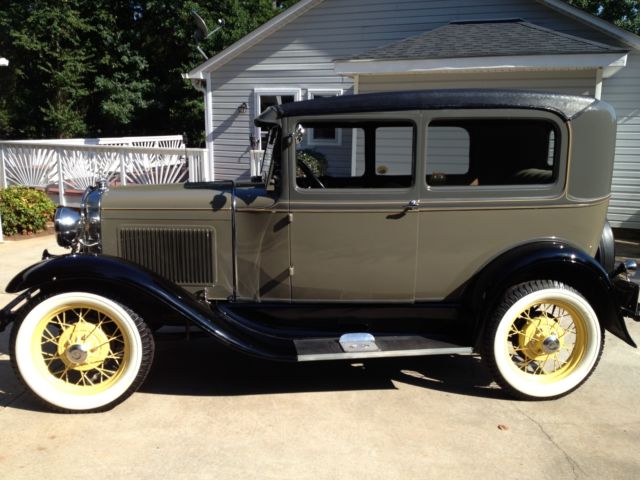 1931 Ford Model A 2dr sedan - photo 2