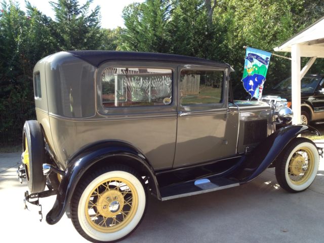 1931 Ford Model A 2dr sedan - photo 4