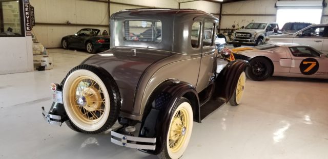 1931 Ford Model A 5 Window - photo 5