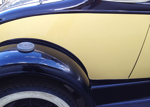 1931 Ford Model A Cabriolet - photo 11