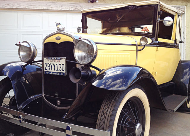 1931 Ford Model A Cabriolet - photo 2