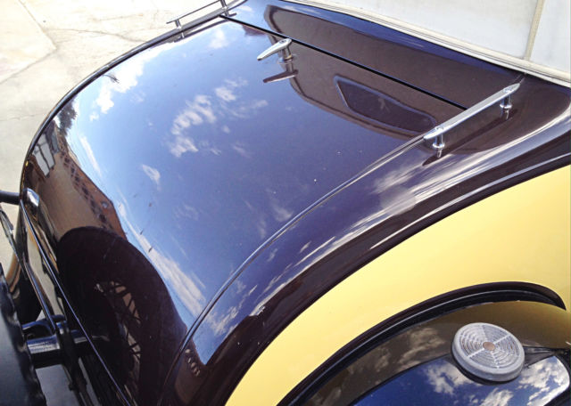 1931 Ford Model A Cabriolet - photo 12
