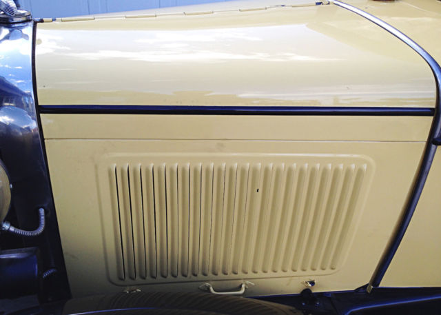 1931 Ford Model A Cabriolet - photo 4