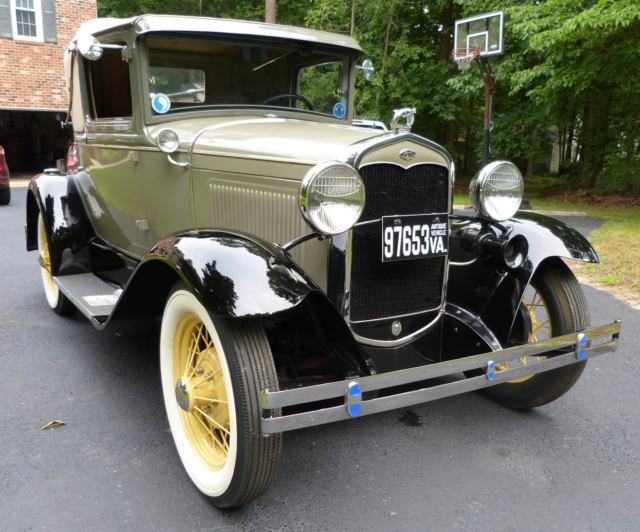 1931 Ford Model A Sport Coupe - photo 3