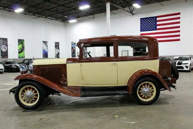 1931 Oldsmobile F31 - photo 2