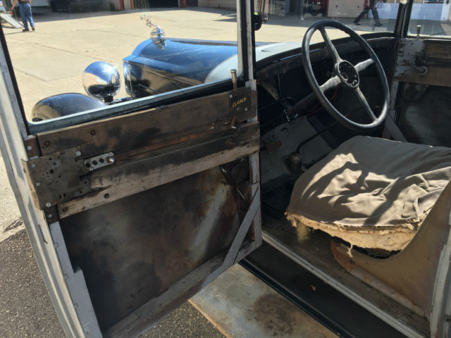 1931 Packard 833 Club Sedan - photo 8