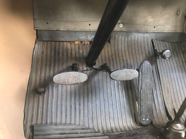 1931 Pontiac 2 Door Sedan - photo 9