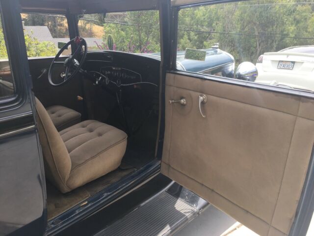 1931 Pontiac 2 Door Sedan - photo 13
