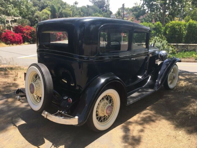 1931 Pontiac 2 Door Sedan - photo 9