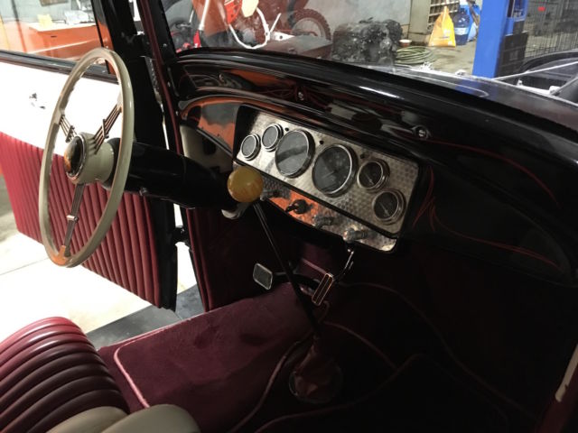 1932 Ford Model A Tudor - photo 9