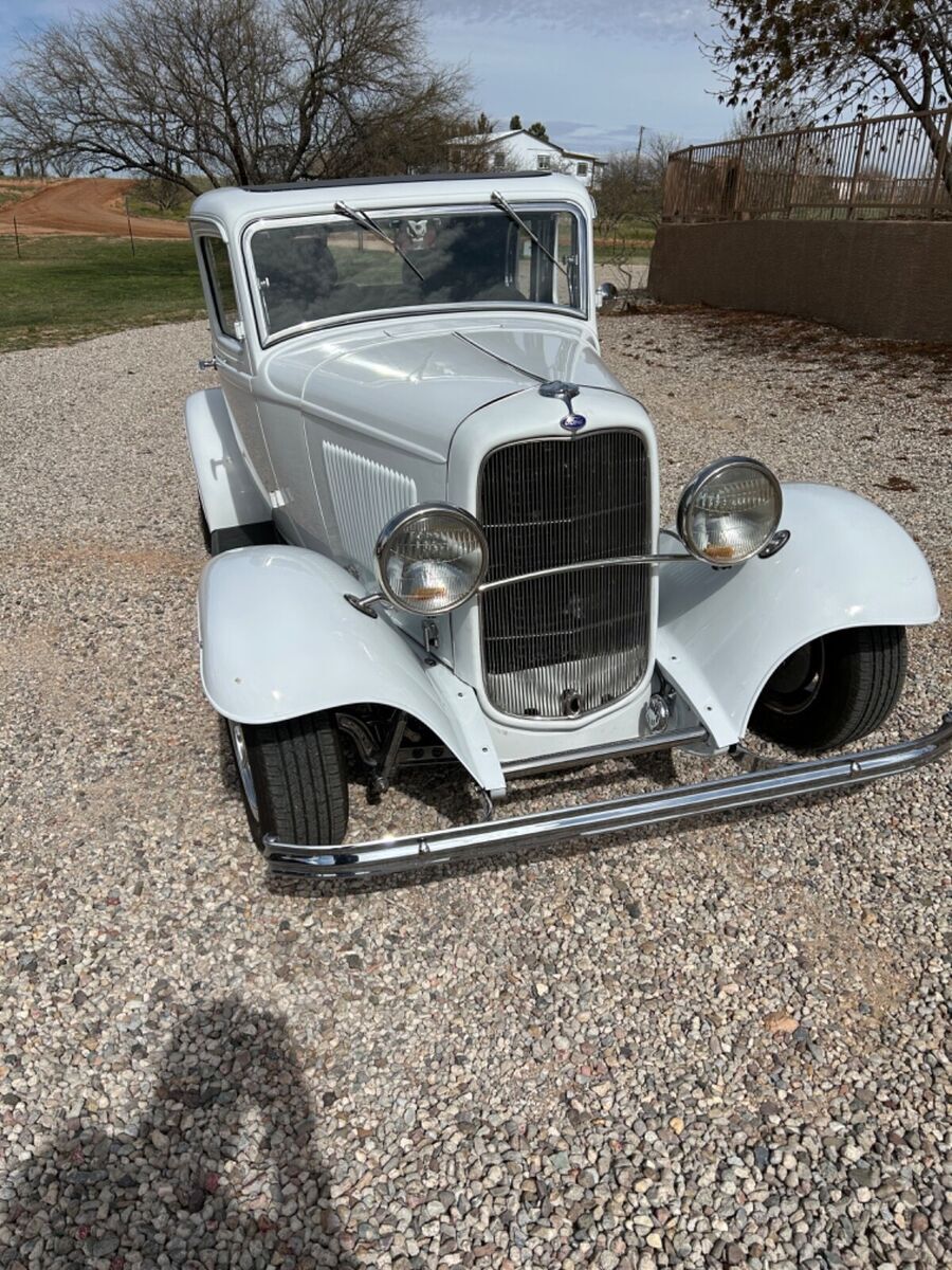 1932 Ford Coupe - photo 2