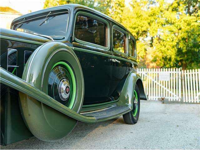 1932 Cadillac V16 452B Fleetwood Limousine - photo 11