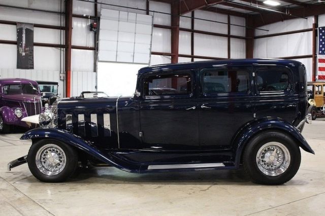 1932 Chevrolet Sedan -- - photo 2