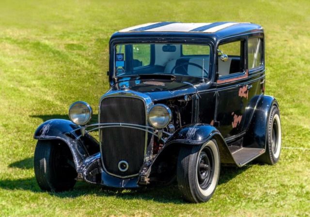 1932 Chevrolet Sedan - photo 10