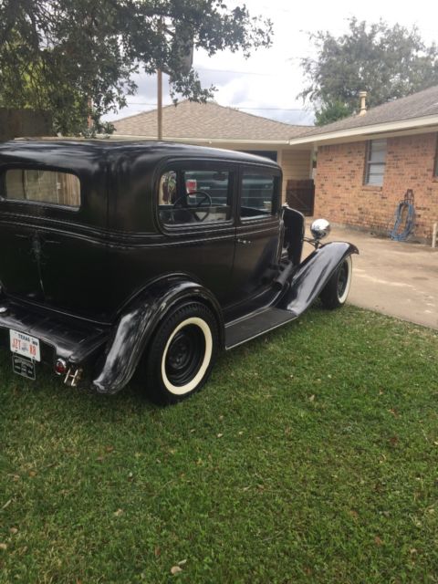 1932 Chevrolet Sedan - photo 6