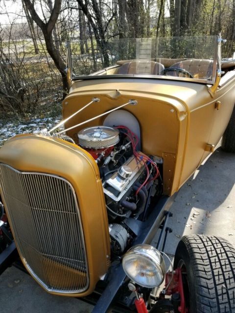1932 Chevy, roadster coupester 32 Ford, roadster coupe, model a, 1932 Chevrolet Other